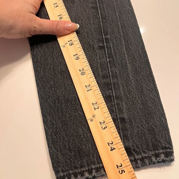 Levi’s Women’s Black Distressed Wedgie Straight Size 25 - Picture 12 of 12